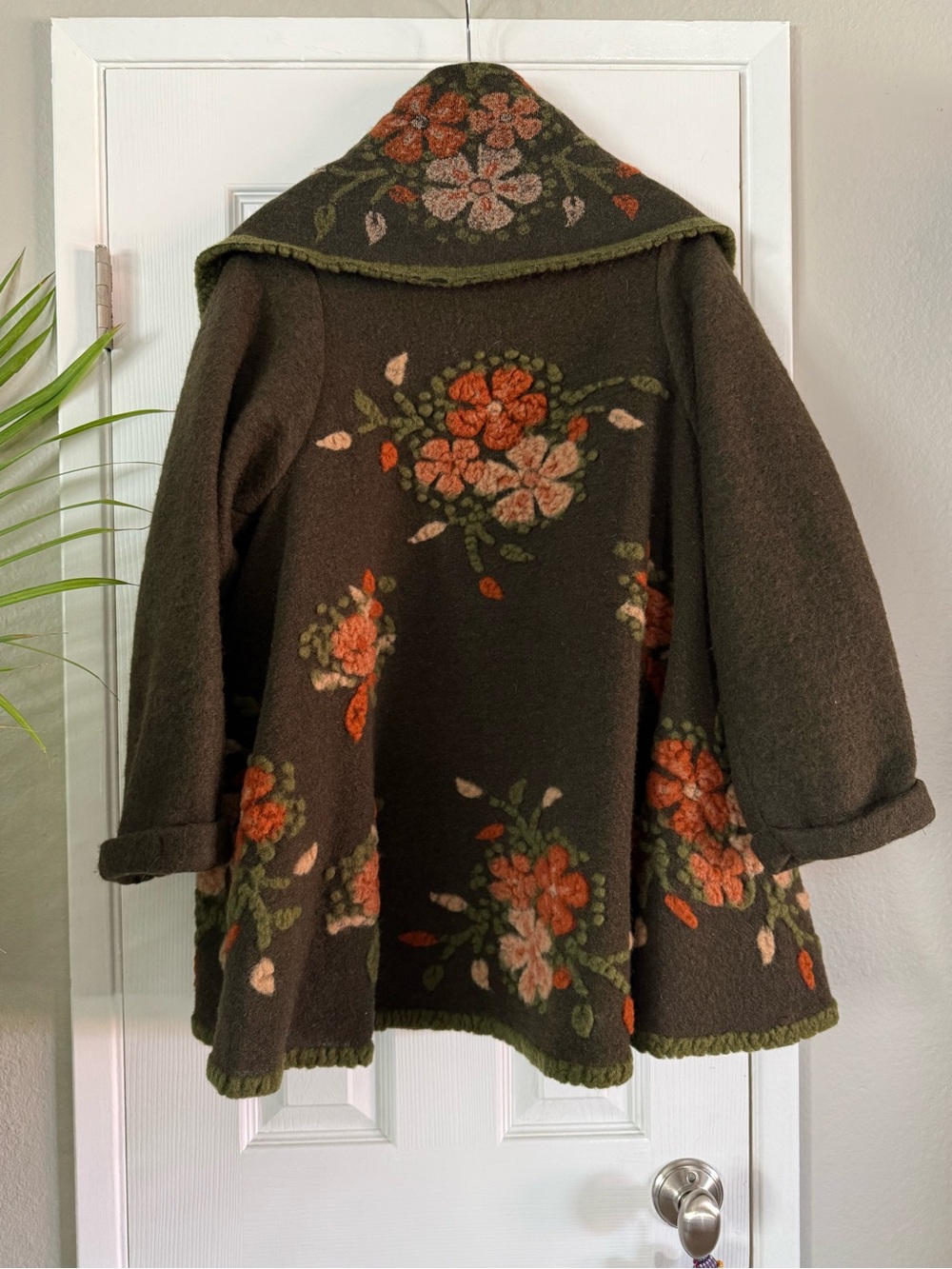Wool-Blend Shawl/Cardigan with Orange Blooms - Picture 2 of 7